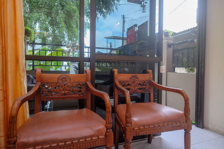 Exterior & Views 4, RedDoorz @ Jalan Pramuka Manado, Manado