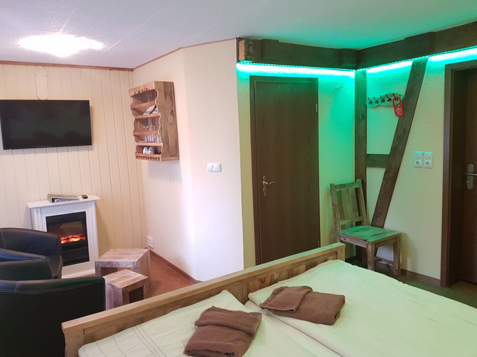 Bedroom 4, Pension Zum Holzpantoffelmacher, Spree-Neiße