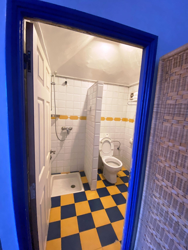 Bathroom 5, Hotel Central, Casablanca