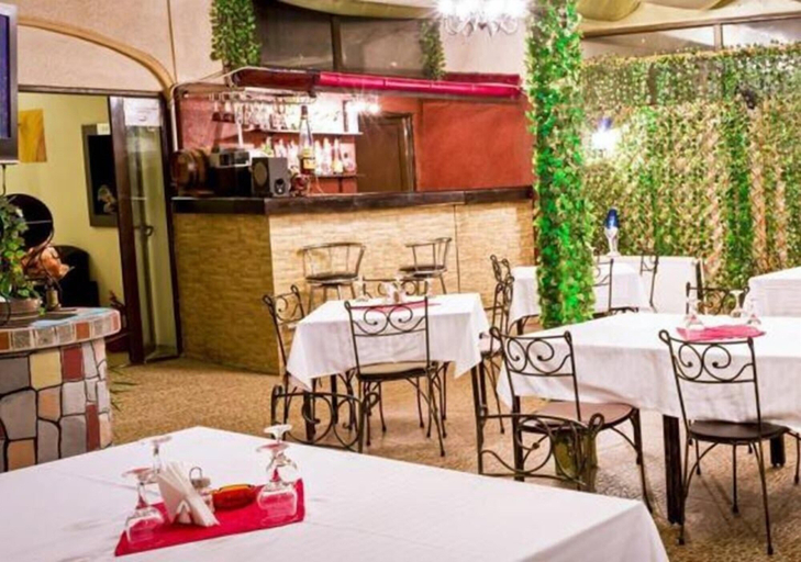 Food & Drinks 5, Hotel Eos, Municipiul Bucuresti