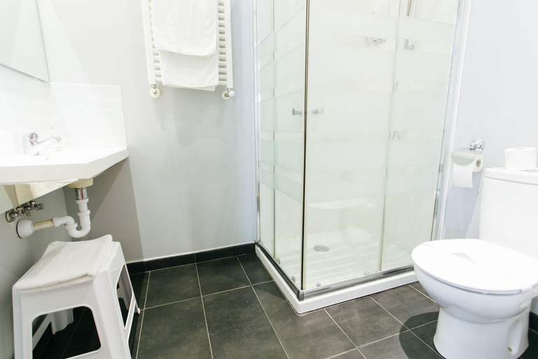 Bathroom 3, Pensión San Ignacio Centro, Guipúzcoa