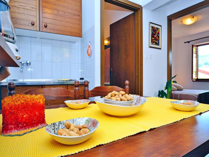 Food & Drinks 4, Apartment Adrijana 653, Labin