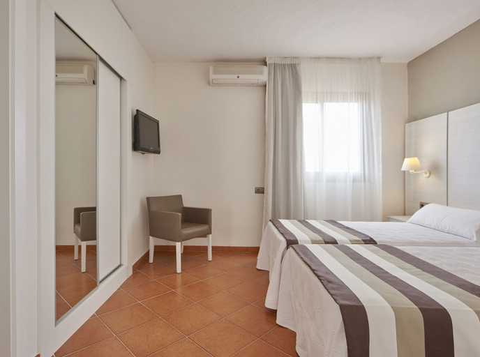 Bedroom 4, Hotel Tres Torres, Baleares
