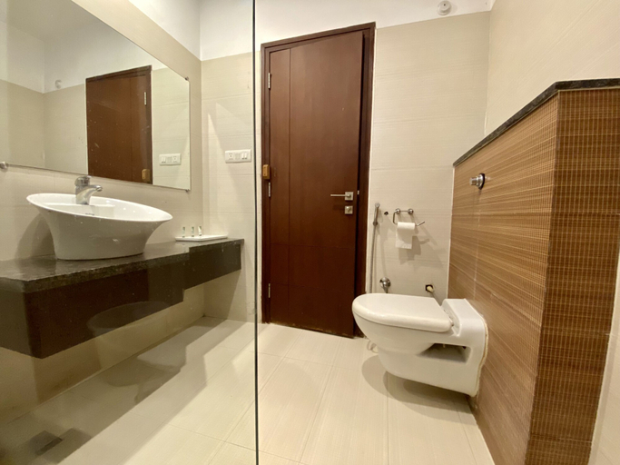 Bathroom 4, hotel Ananya Regency, Udham Singh Nagar