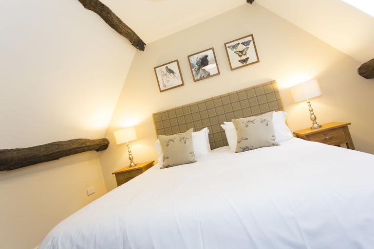 Bedroom 2, George Hotel, Somerset