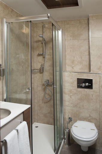 Bathroom 4, Hotel Birbey, Fatih