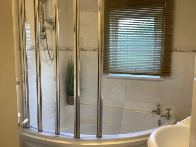 Bathroom 4, Eden's Rest, Cornwall