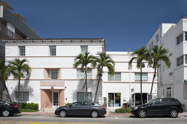 Exterior & Views 2, President Hotel Villa, Miami-Dade