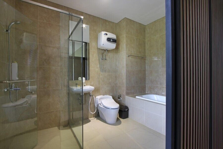 Bathroom 4, Puri Padma Hotel, Gianyar