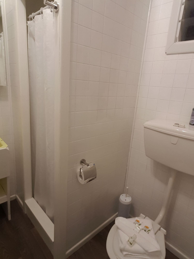 Bathroom 4, Oamaru Bay Tourist Park, Thames-Coromandel
