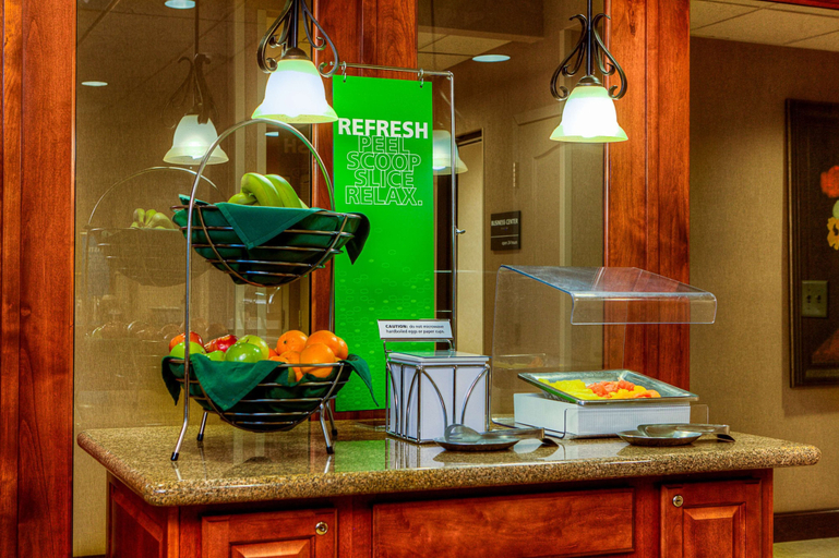 Food & Drinks 5, Hampton Inn & Suites Mountain Home, Elmore
