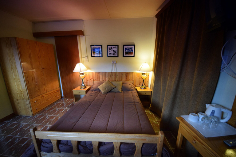 Bedroom 3, Christys Palace Hotel