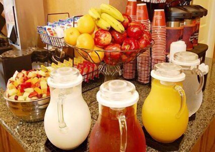 Food & Drinks 5, Comfort Inn & Suites Ukiah Mendocino County, Mendocino