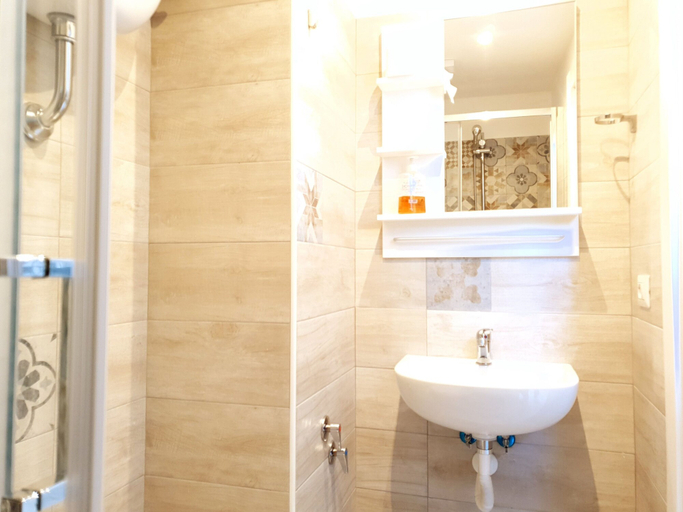 Bathroom 5, Hostel Mancini Naples, Napoli