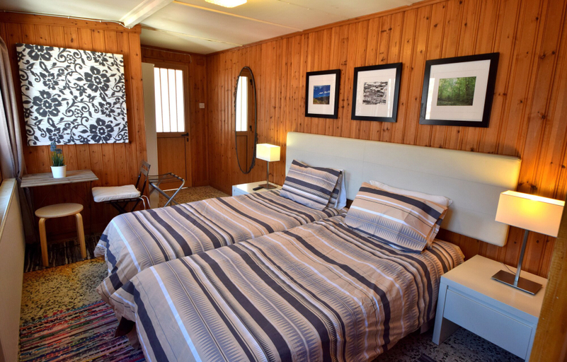 Bedroom 3, Christys Palace Hotel