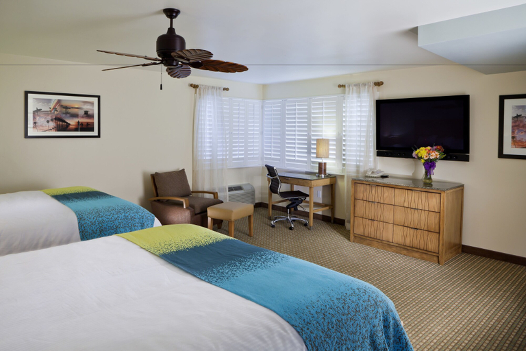 Bedroom 3, PB Surf Beachside Inn, San Diego