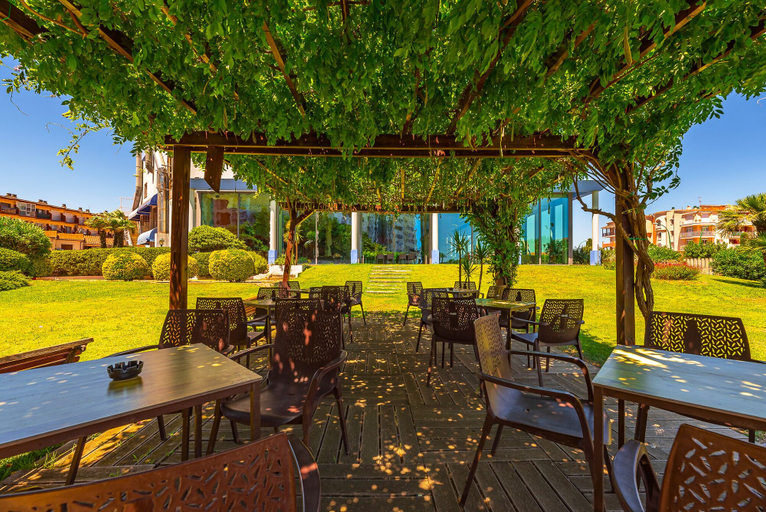 Food & Drinks 5, Xon's Platja ApartHotel, Girona