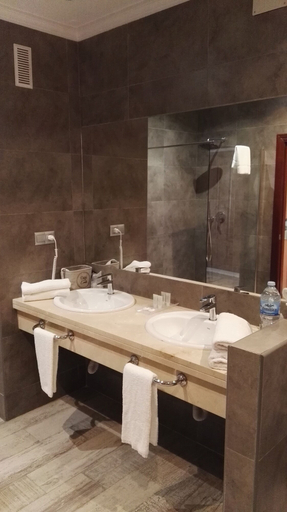 Bathroom 5, Alhaurin Golf Hotel, Málaga