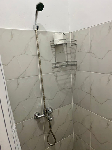 Bathroom 5, Giennos Hotel, Payakumbuh