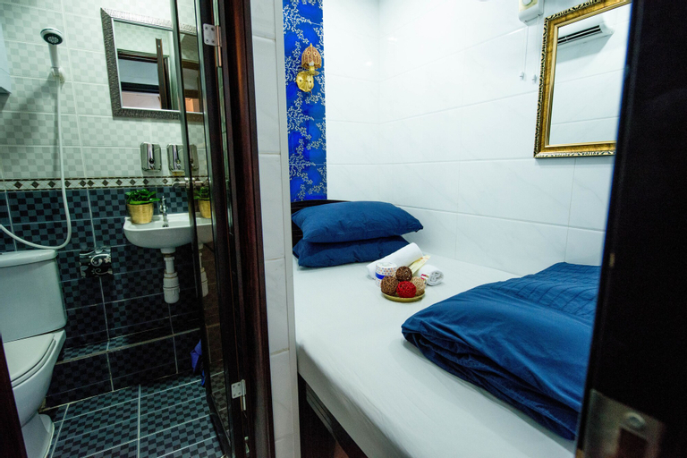 Bedroom 4, V Inn, Kowloon