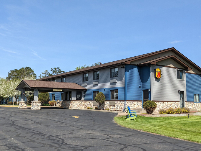 Exterior & Views 2, Super 8 by Wyndham Baxter/Brainerd Area, Crow Wing