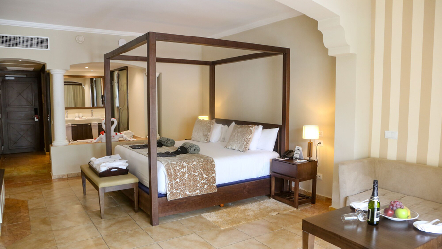 Bedroom 4, Majestic Colonial Punta Cana - All Inclusive, Salvaleon de Higuey