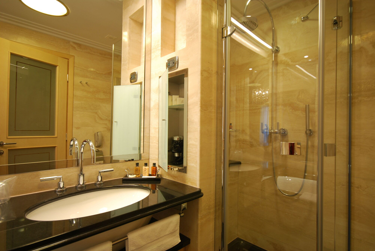 Bathroom 5, Hotel Splendid Conference and Spa Resort