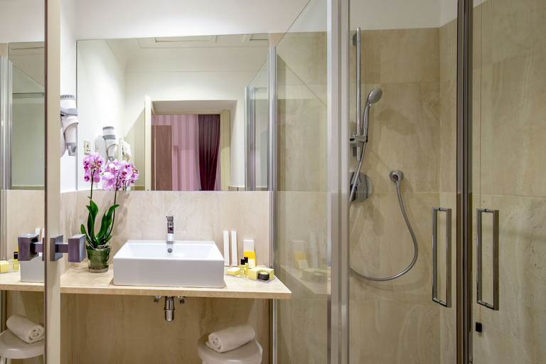 Bathroom 4, Hotel Nord Nuova Roma, Roma