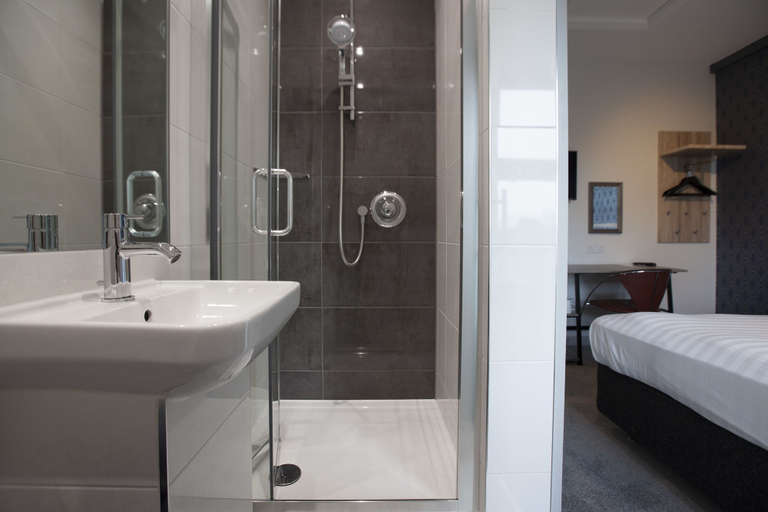 Bathroom 4, Asperion Hotel, Surrey