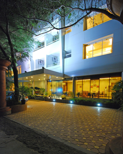Exterior & Views 2, Phoenix Hotel, Pune