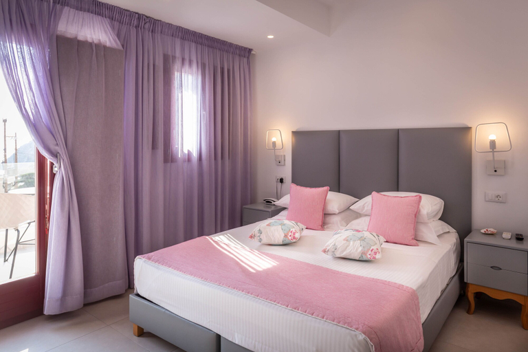 Bedroom 3, Mar n Mar Crown Hotel and Suites, South Aegean