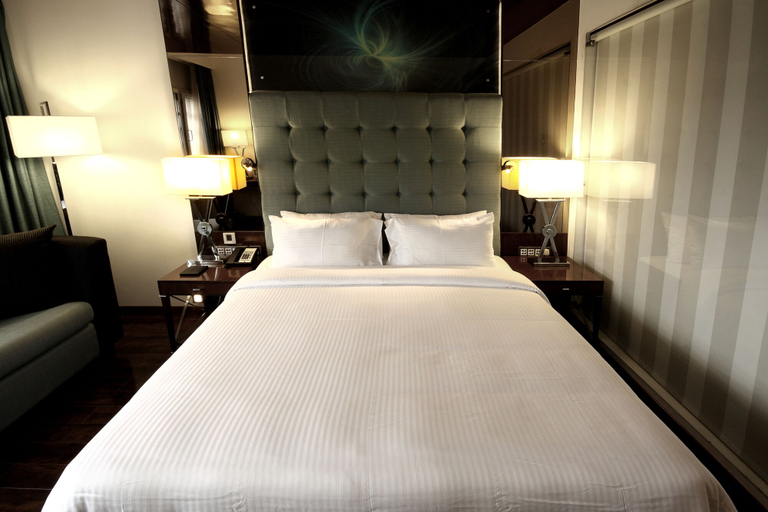 Bedroom 2, The Elanza Hotel, Bangalore