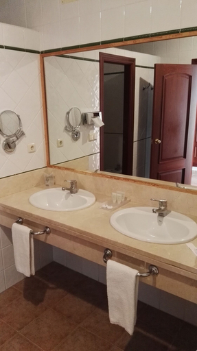 Bathroom 5, Alhaurin Golf Hotel, Málaga