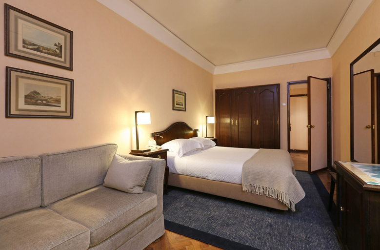 Bedroom 2, Hotel Lisboa Plaza, a Lisbon Heritage Collection, Lisbon