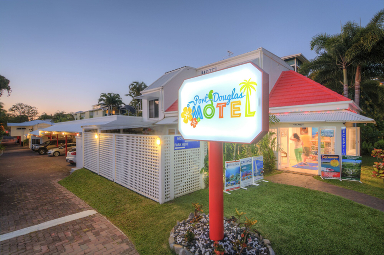 Exterior & Views 2, Port Douglas Motel, Douglas