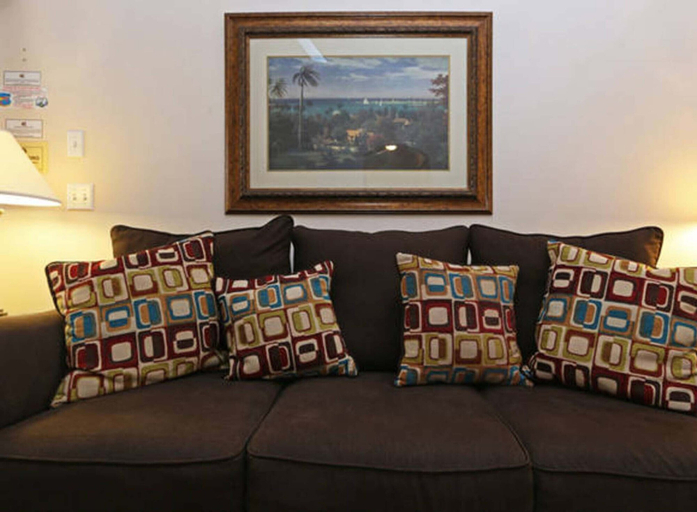 Others 5, Villa Alexa, Polk