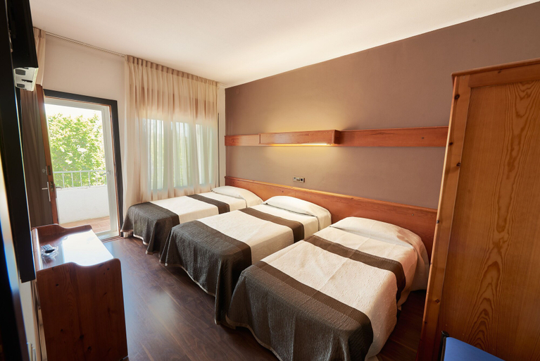 Bedroom 3, Checkin Flamingo, Girona