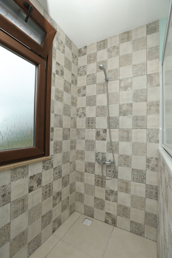 Bathroom 3, Guven Suite House, Merkez