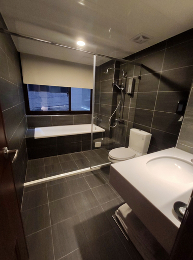 Bathroom 5, Just Live Inn Keelung, Keelung