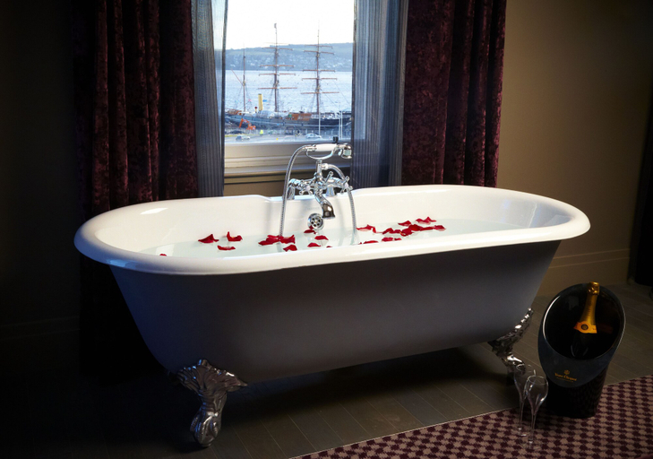 Bathroom 4, Malmaison Dundee, Dundee
