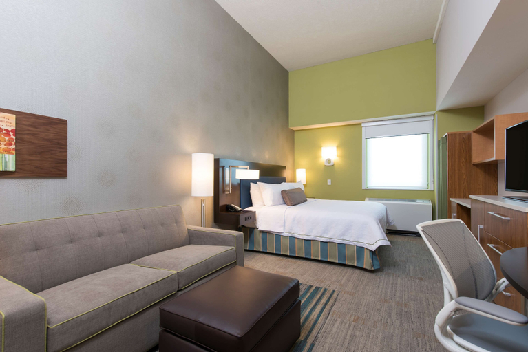Bedroom 3, Home2 Suites by Hilton Indianapolis Downtown, Marion
