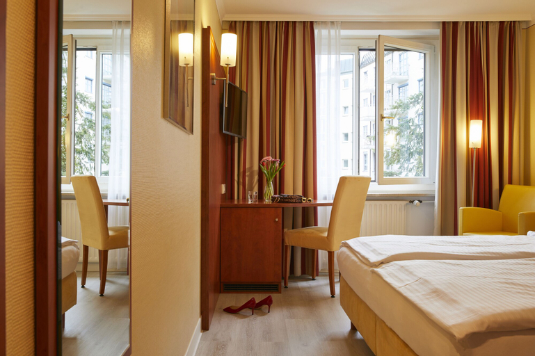 Bedroom 15