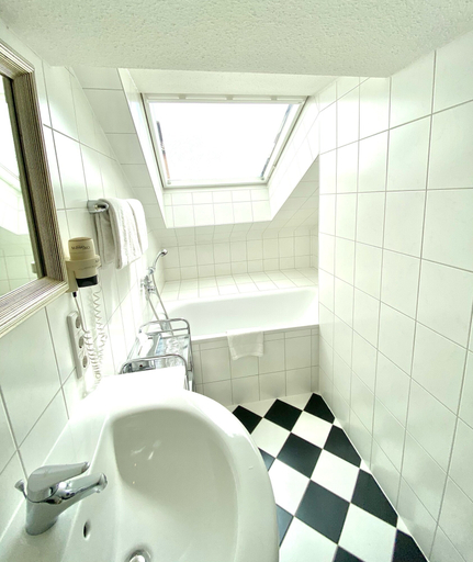 Bathroom 5, Rebgarten Schulgasse, Ravensburg