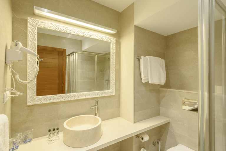 Bathroom 3, Hotel Florencio, Baleares