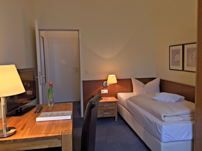 Bedroom 3, Hotel Gersfelder Hof, Fulda