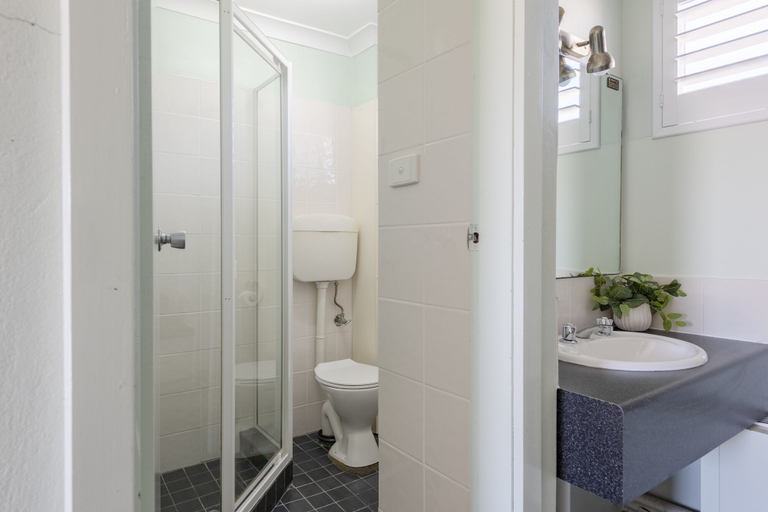 Bathroom 4, Panorama Bathurst, Bathurst Regional - Pt A