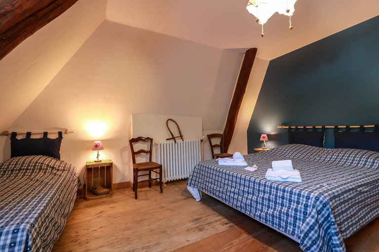 Bedroom 4, Domaine des 3 Marmottes, Haute-Garonne