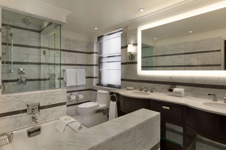 Bathroom 5, Fairmont Royal York, Toronto