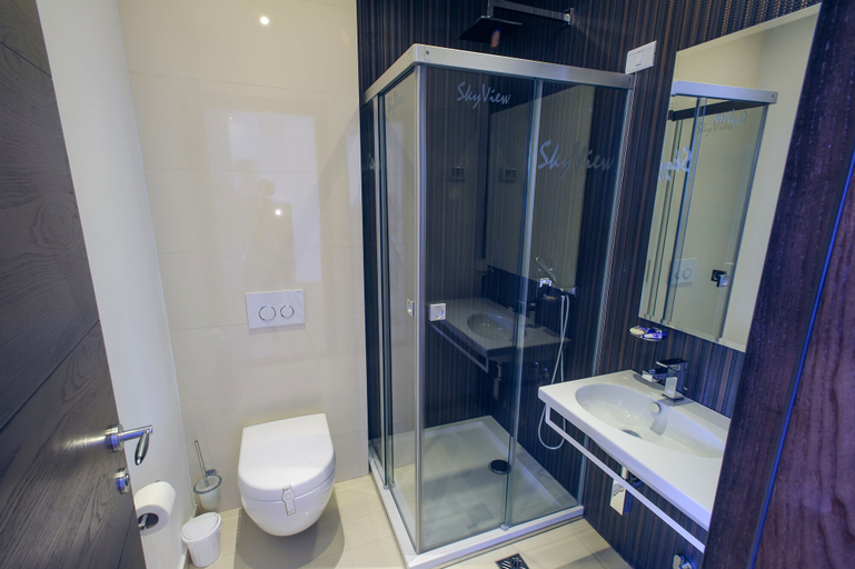 Bathroom 3, Sky View Luxury Apartments