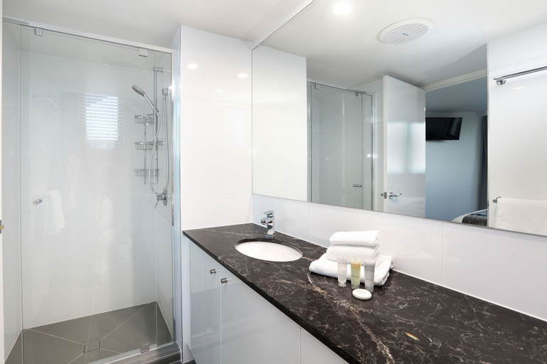 Bedroom 5, Peninsular Beachfront Resort, Maroochy - Mooloolaba